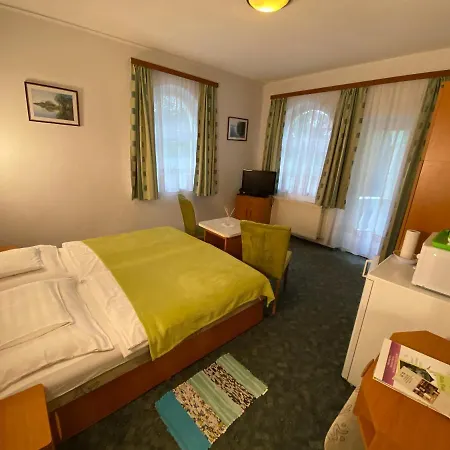 Guest house Valeria Heviz